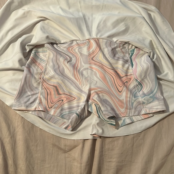 Old Navy Active Girls Tennis Skort with pocket - Picture 2 of 4